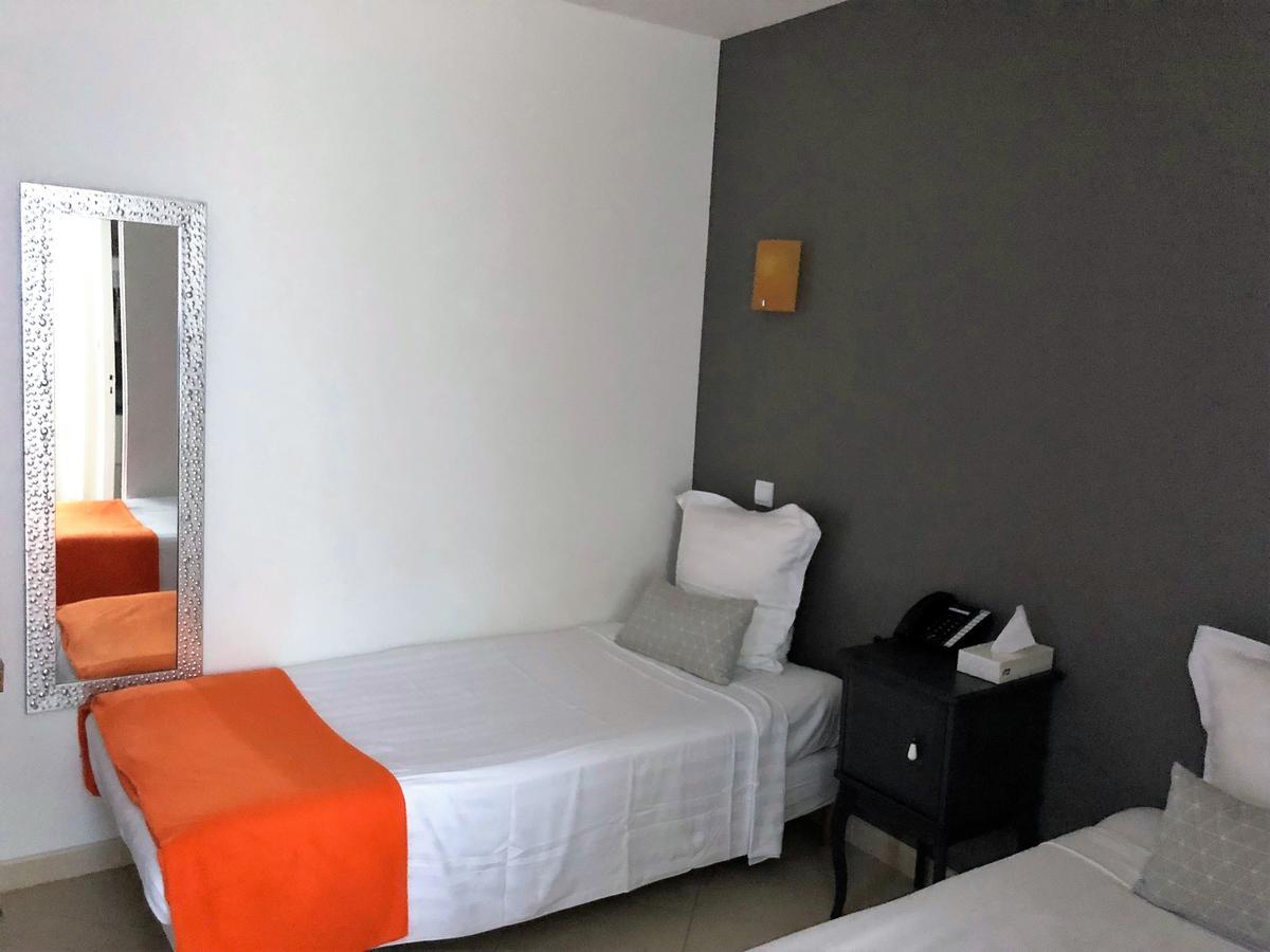 Aquitain Hotel Gare Saint-Jean Бордо Екстериор снимка